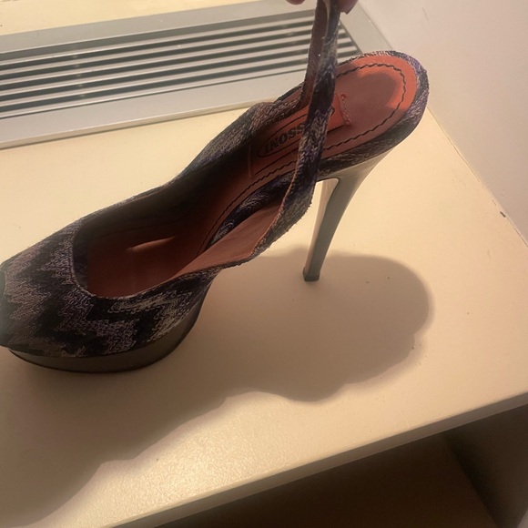 Missoni hills- like new - Picture 5 of 7